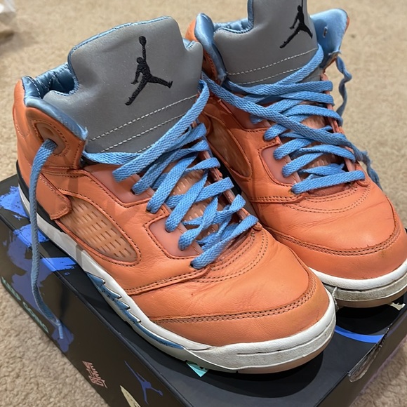 DJ Khaled Jordan 5 Retros size 2.5Y - Picture 2 of 6